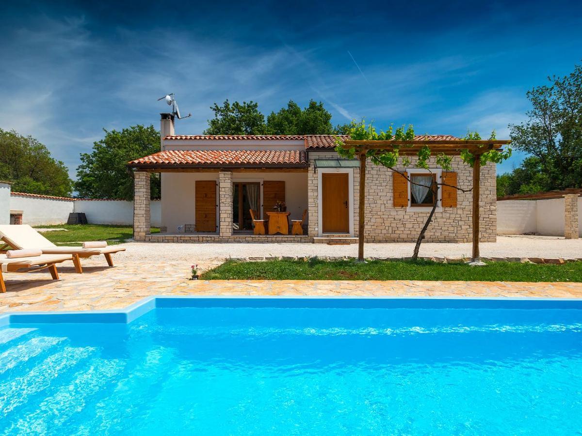 Villa Bilen Medulin Exterior foto